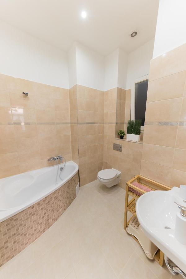 Rumbach Royal Apartment Будапеща Екстериор снимка